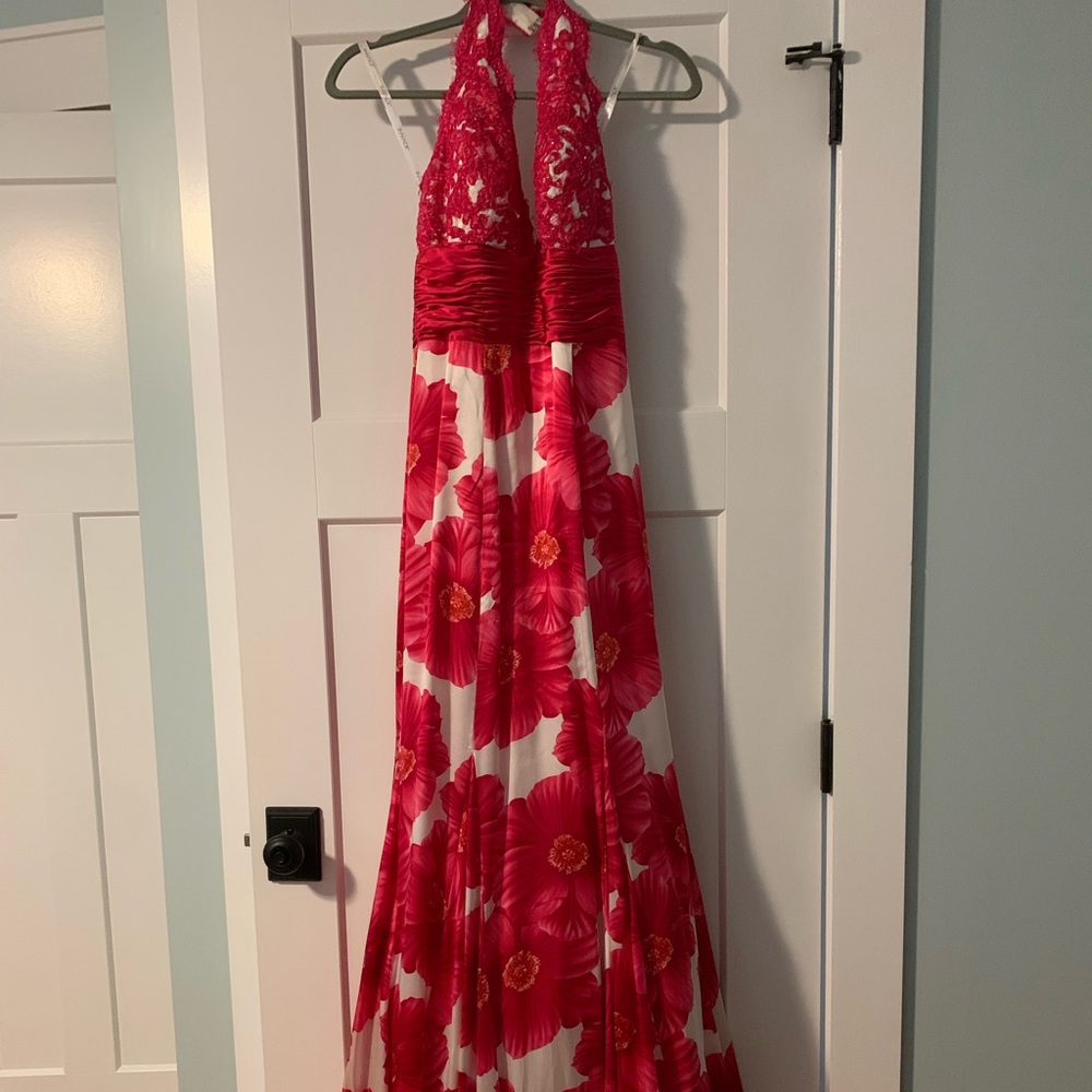 Jovani Size 4 Floral and Lace Prom or Formal Gown
